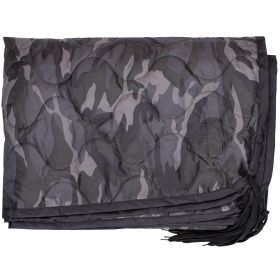 PONCHO LINER (Option: Midnight Woodland)